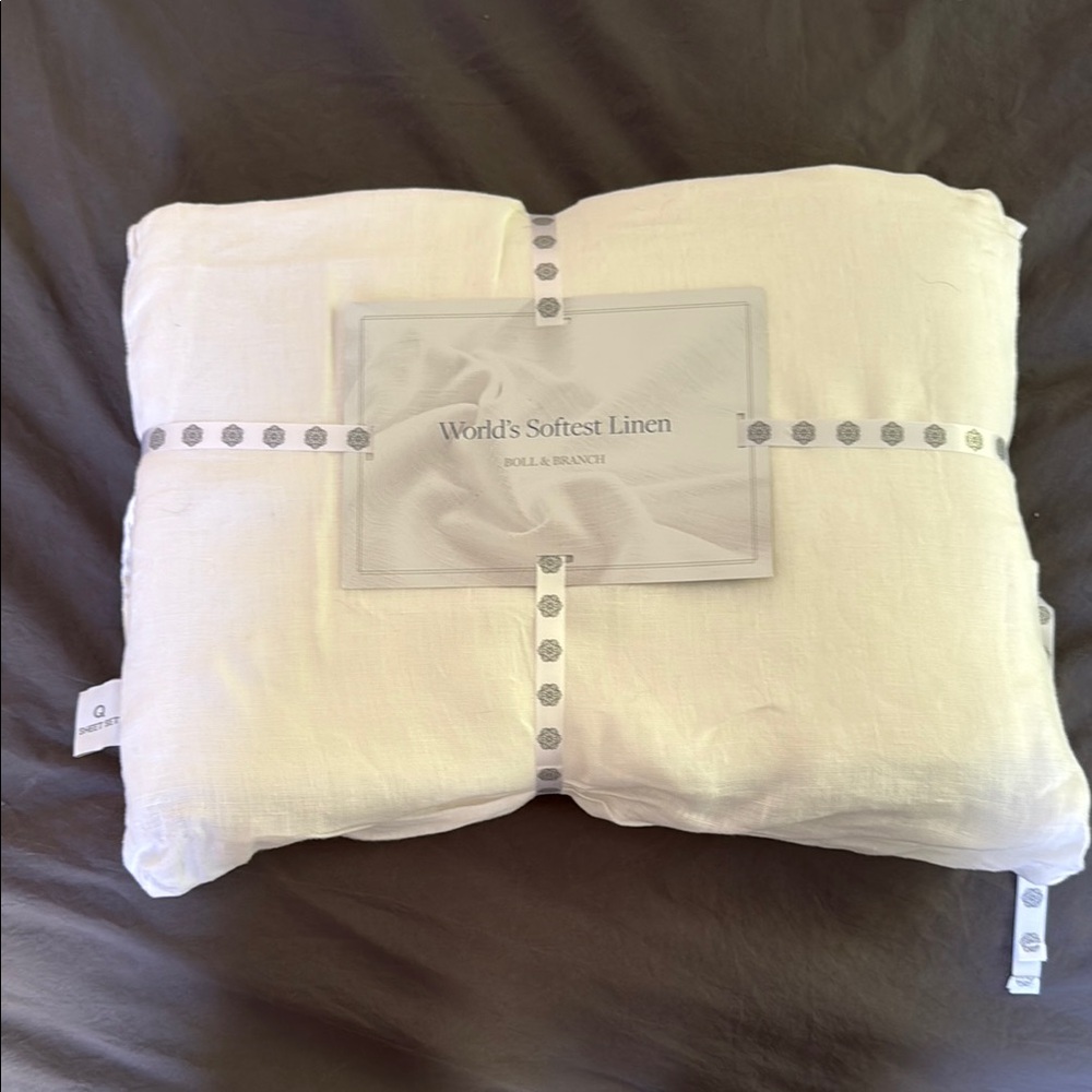 NEW Boll and Branch Queen Sheet Set